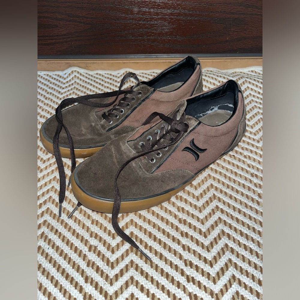 Hurley size 10M brown leather suede Kayo lace up sneakers Y2K style